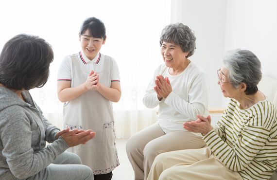 高齢者向け多彩なレクリエーションをご紹介 | 老人ホーム探しのご相談なら一般社団法人スマイルケア名古屋